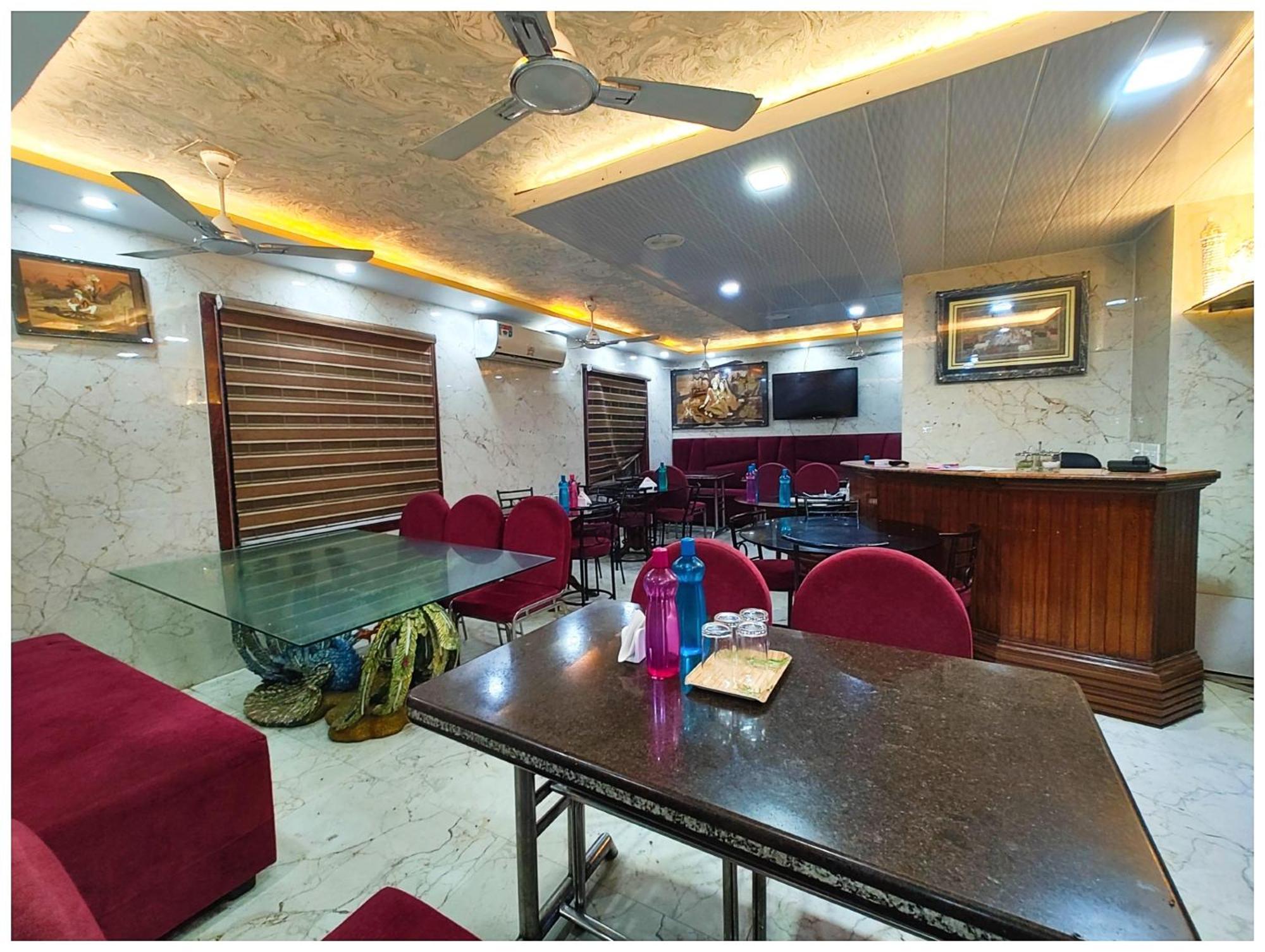 Hotel The ! Ashray Near Swargadwar Golden - Lift - Restaurant And Parking Available - Fully Air Conditioning -